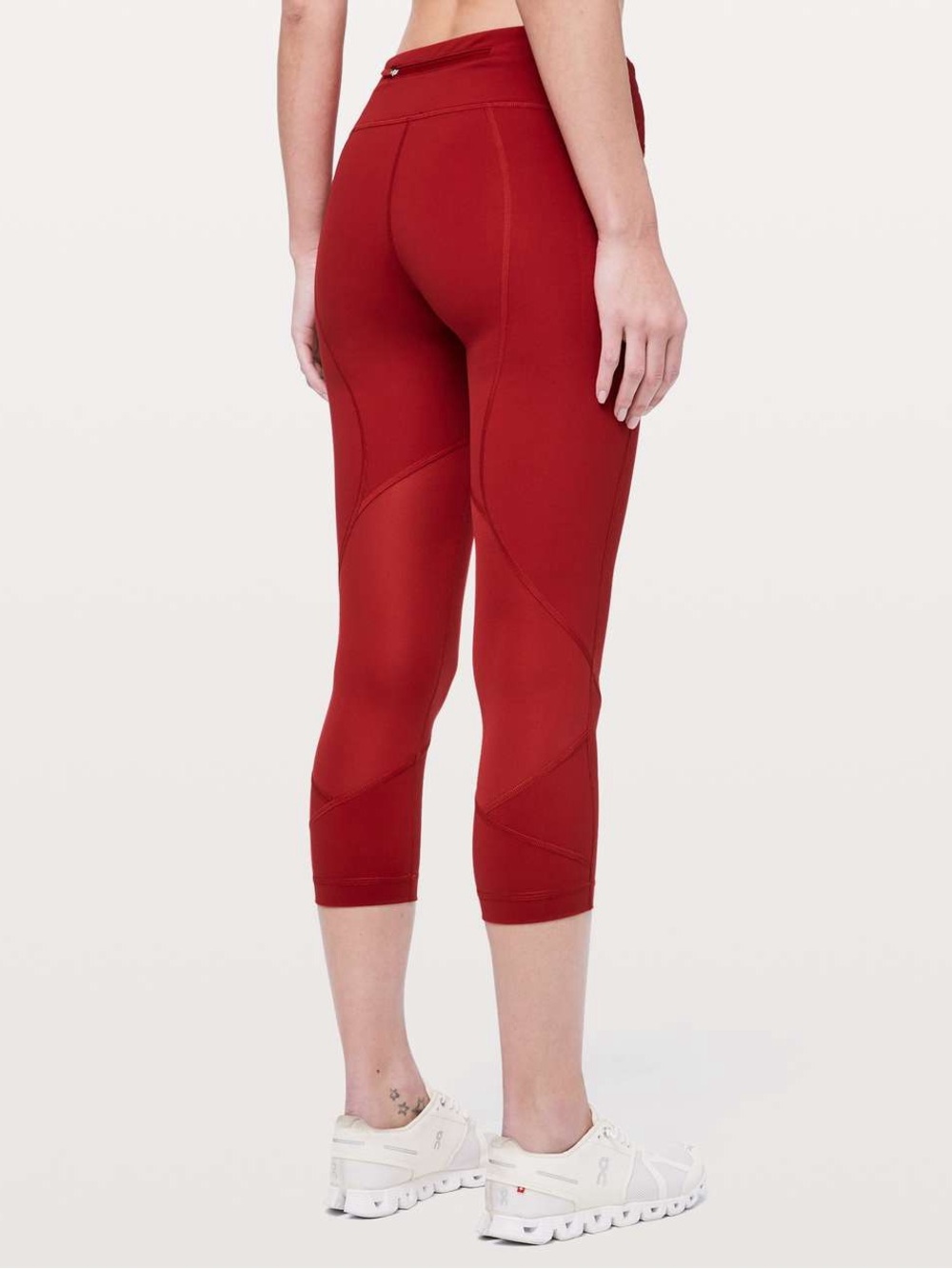 Lululemon Pace Rival Crop *22"
Dark Red size 6